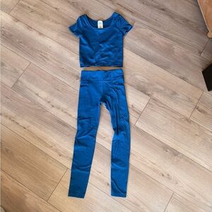 Athleta Girl Oceanic Teal stash your treasure leggings & rise above rib crop tee